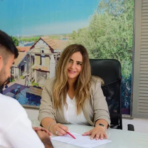 אפרת ג'מו מייעצת בנושא נדלן